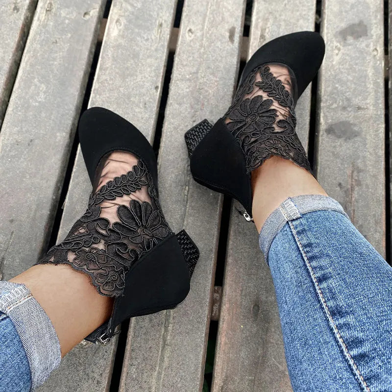 Zapatos de tacón alto con encaje elegantes para mujer